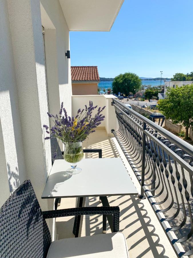 Apartments Dalmatino Водице Экстерьер фото
